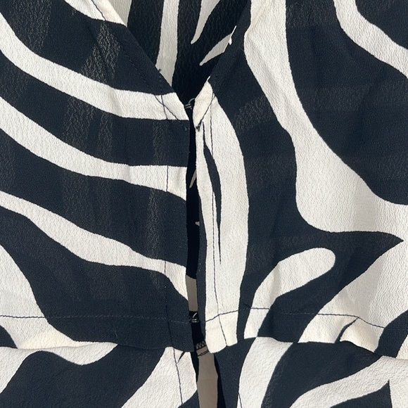 The Masai Clothing Company Vintage Zebra Black and Cream Blouse - Picture 5 of 9